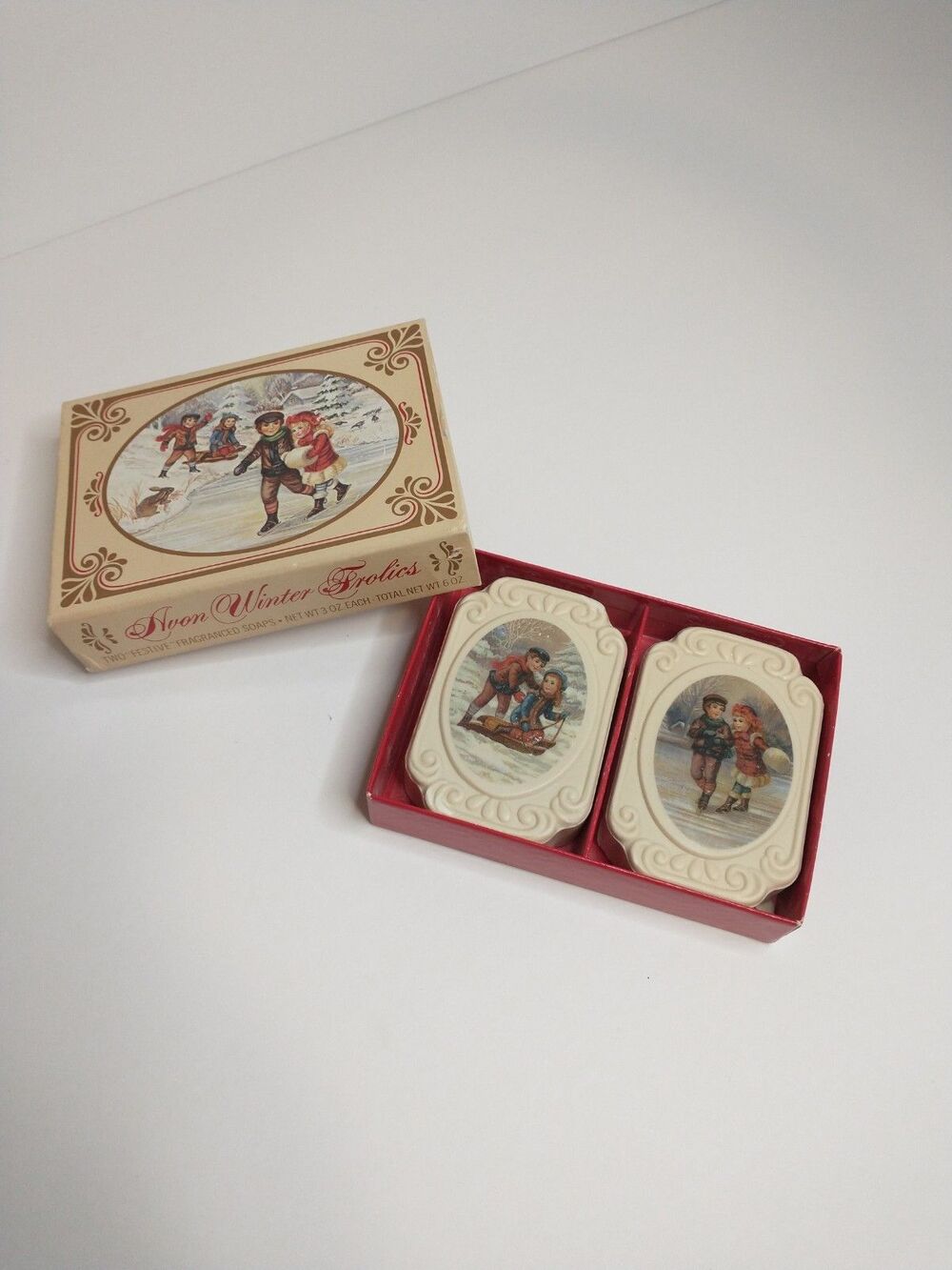 Vintage Avon Winter Frolics Festive Scented Bar Soap Set 2 Pack 6 oz